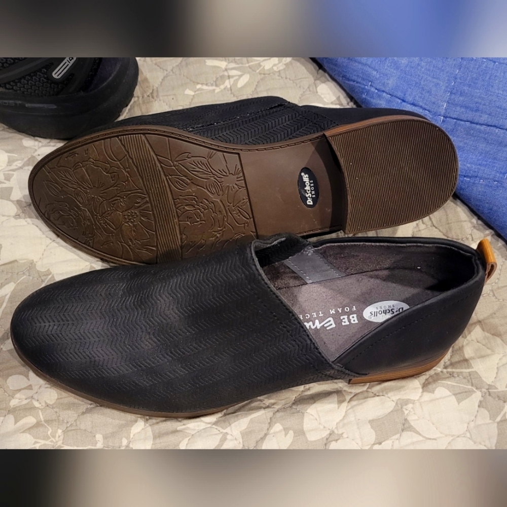 Dress casual shoes